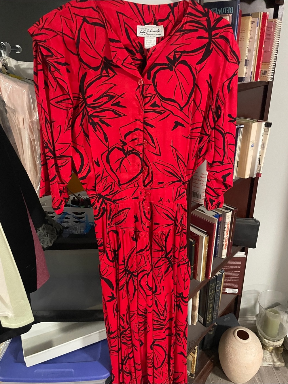 Vintage-Inspired Red Floral Button-Front Maxi Dress by Leslie Fay